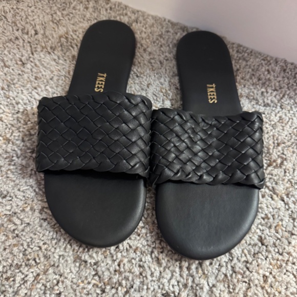 TKEES Sandlas/Slides - Picture 2 of 6